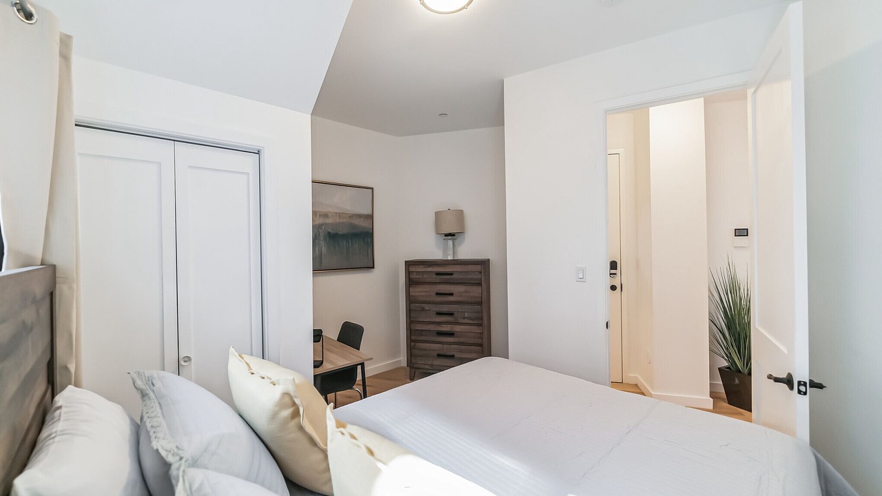 Photo of Others in La Lengua