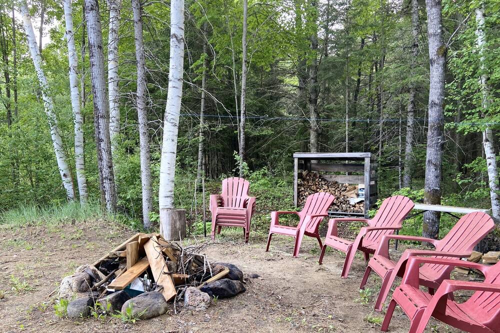 Photo of Outdoor in Notre-Dame-de-Pontmain