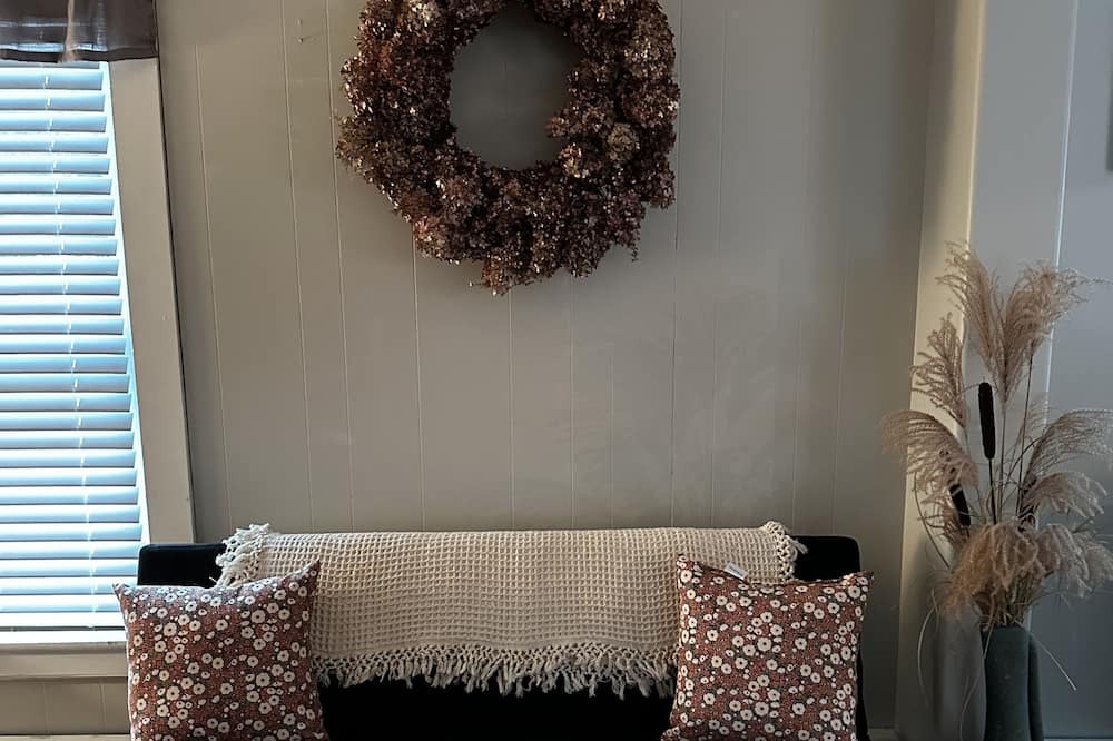 Photo of Livingroom in Belmont