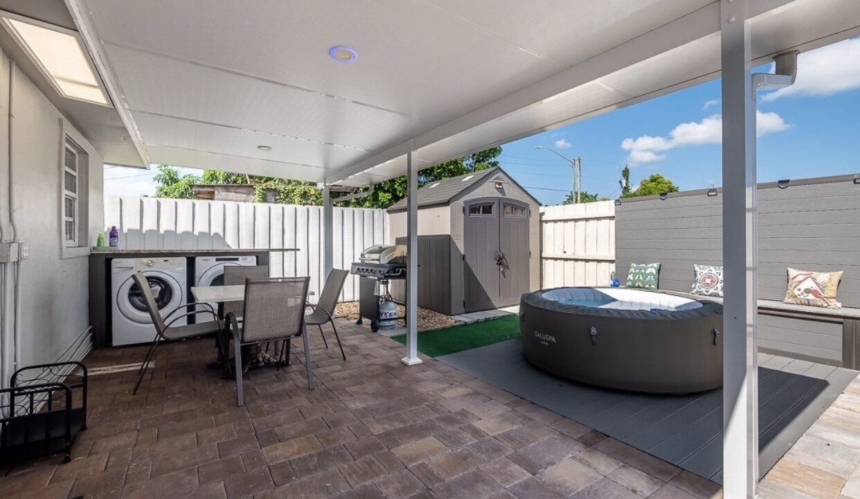 Photo of Outdoor in Lake Worth