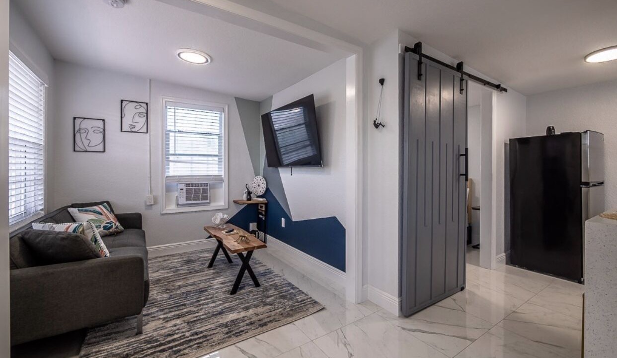 Photo of Livingroom in Lake Worth