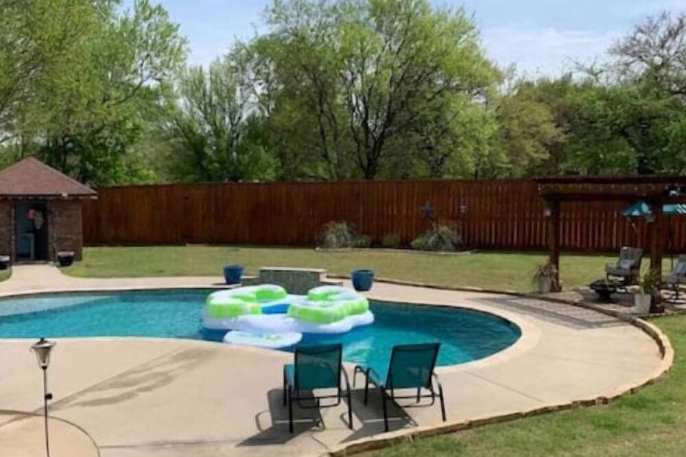 Photo of Others in Purcell