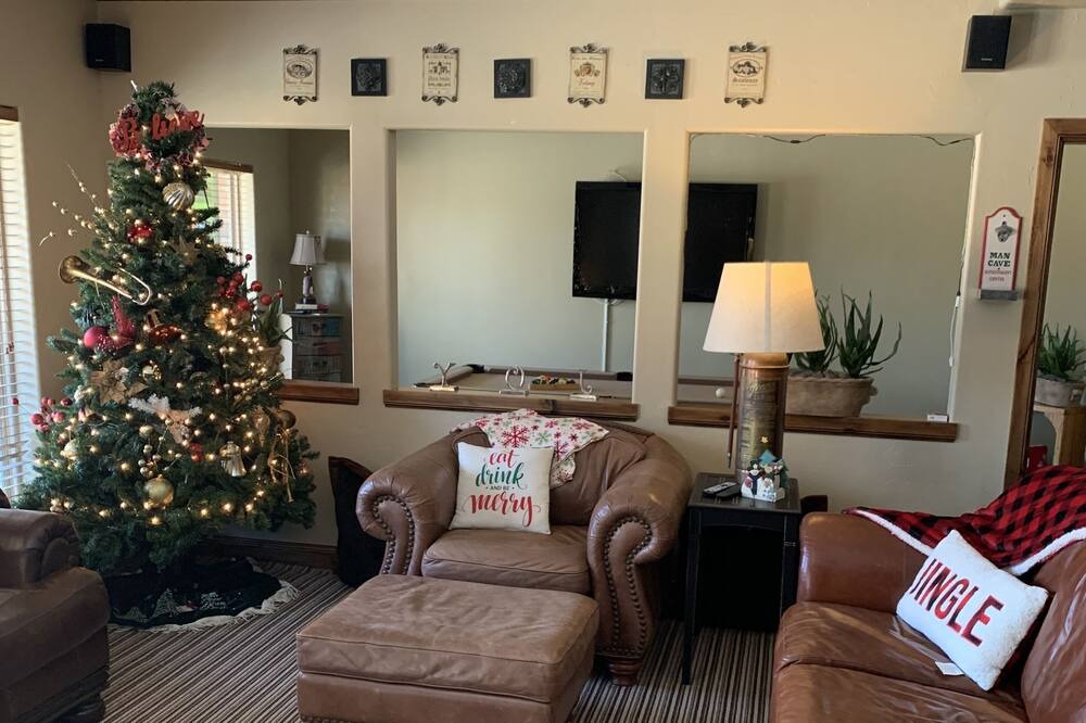Photo of Livingroom in Purcell