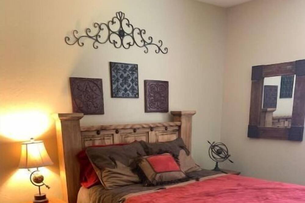 Photo of Bedroom in Purcell