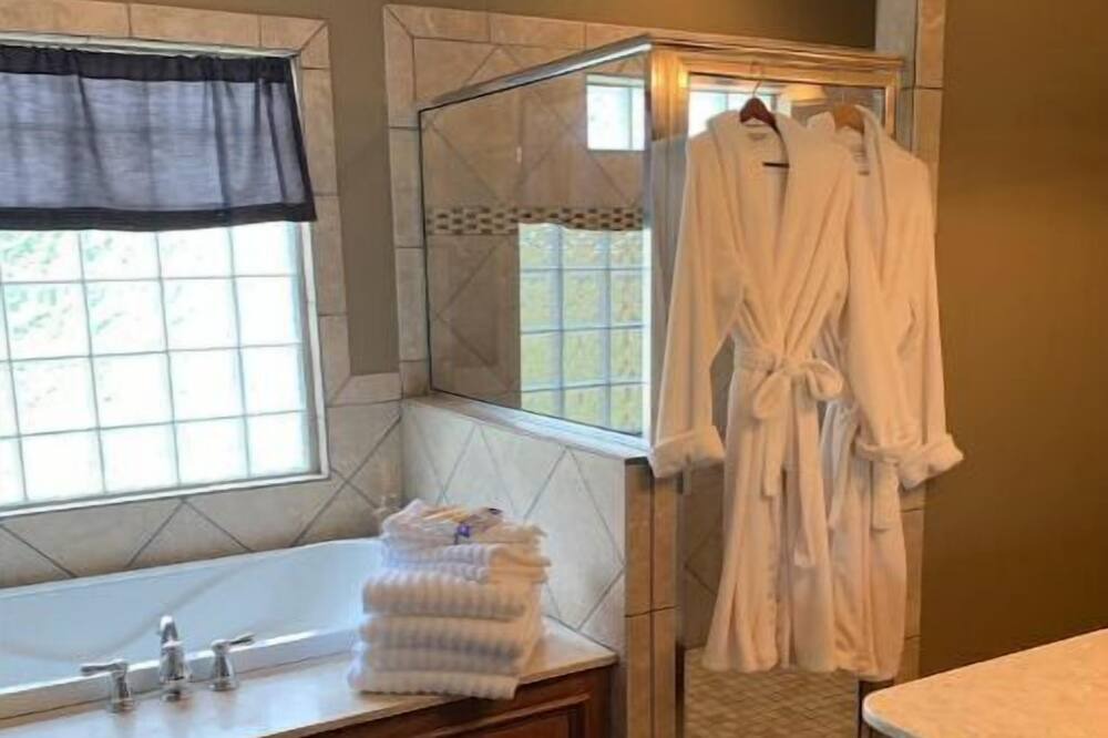Photo of Bathroom in Purcell
