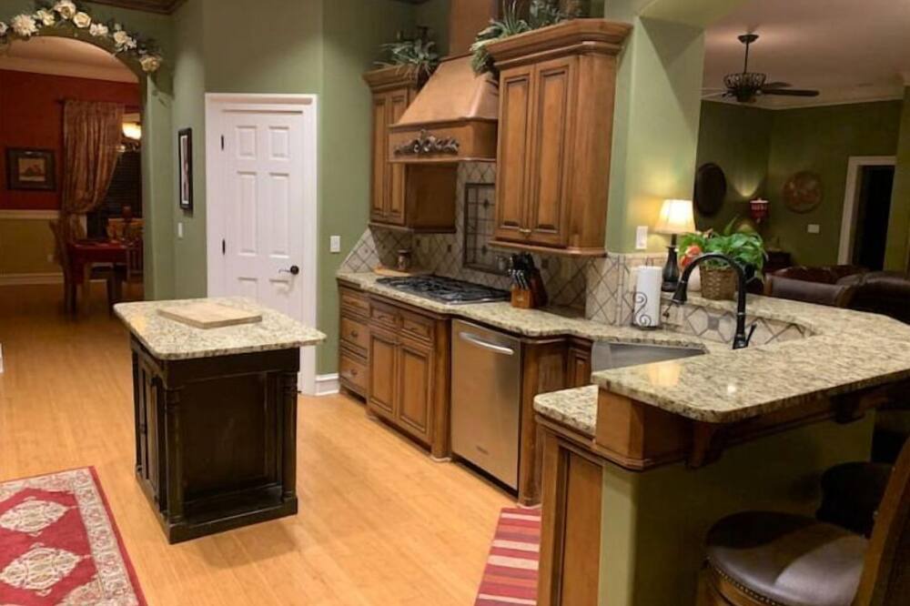 Photo of Kitchen in Purcell