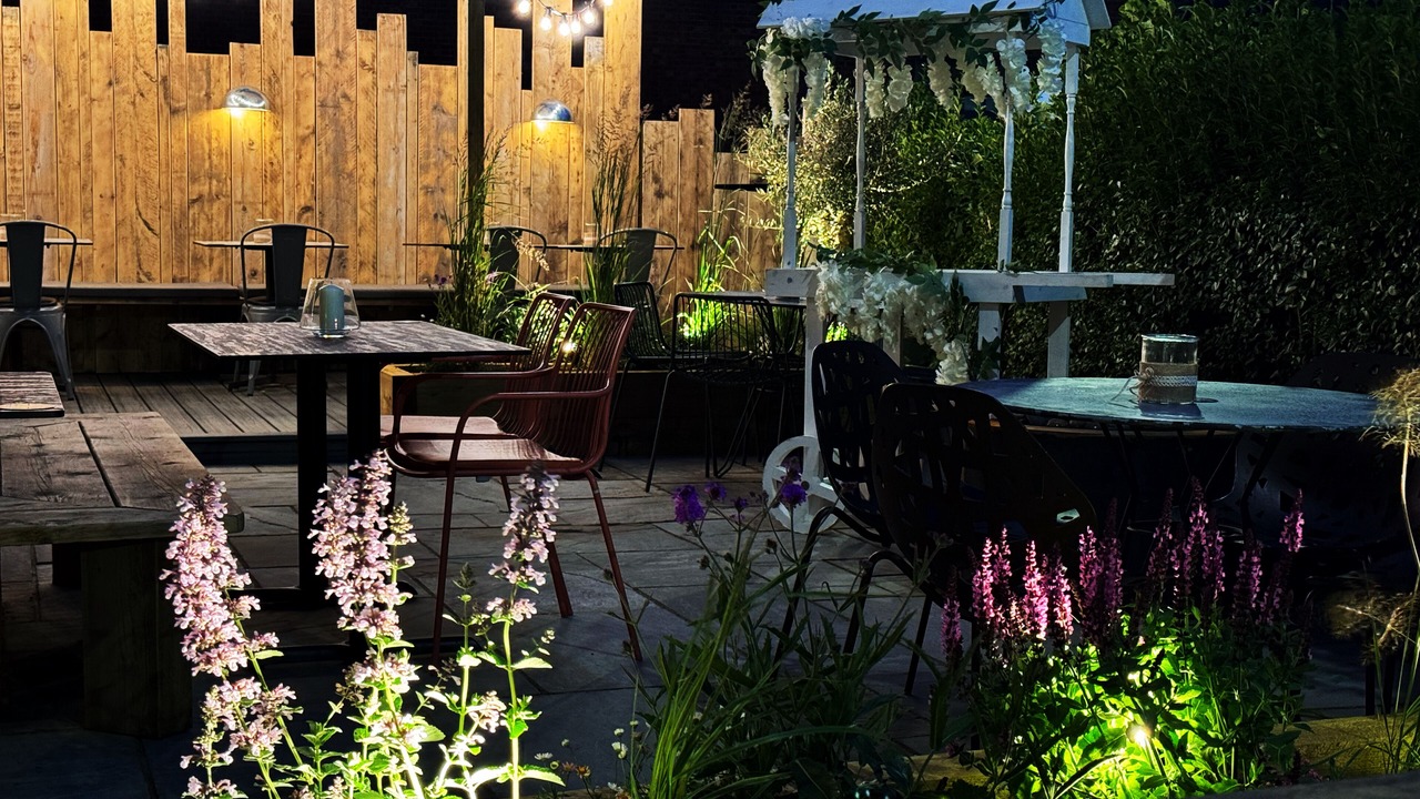 Photo of Outdoor in Stroud