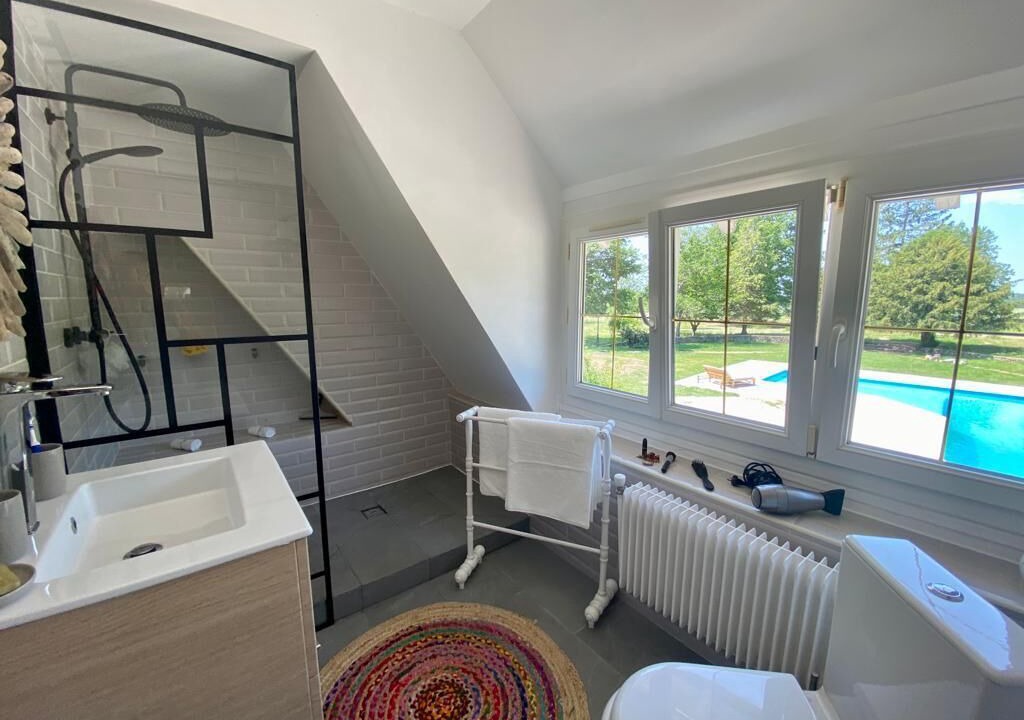 Photo of Bathroom in Chatillon-Coligny