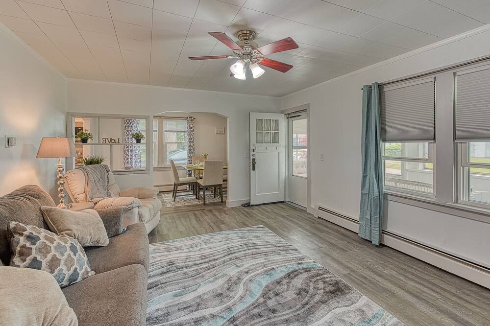 Photo of Livingroom in Luna Pier