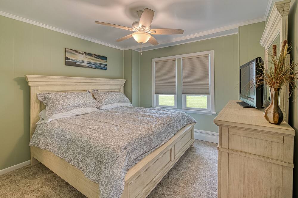 Photo of Bedroom in Luna Pier