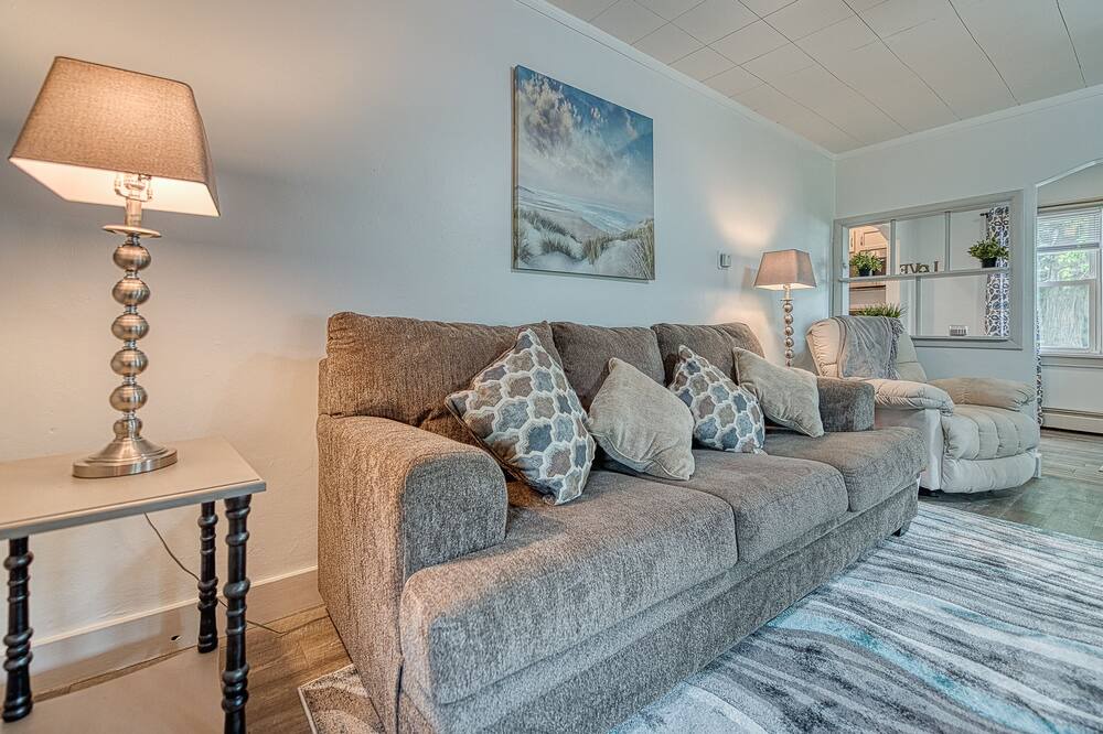 Photo of Livingroom in Luna Pier
