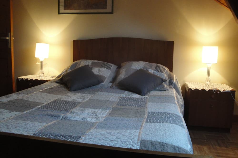 Photo of Bedroom in Bony