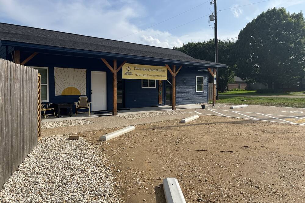Photo of Outdoor in Lexington