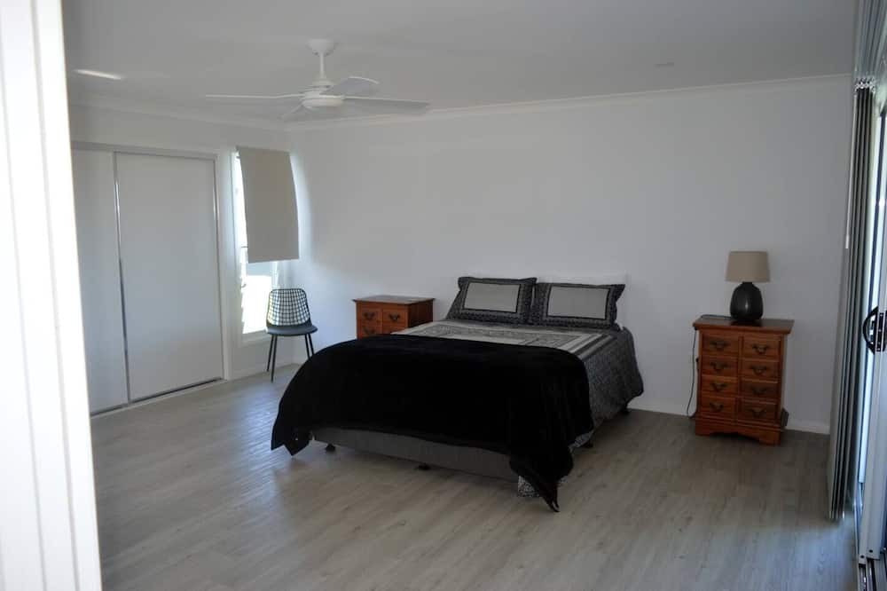 Photo of Bedroom in River Heads