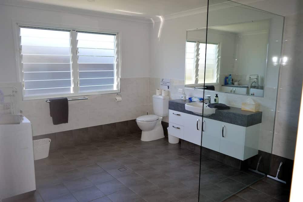 Photo of Bathroom in River Heads