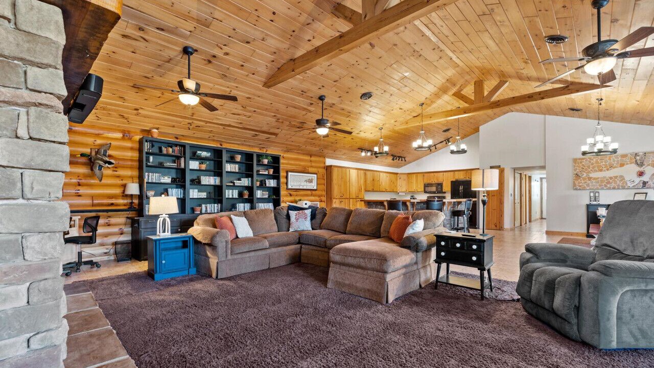 Photo of Livingroom in Chestnutridge