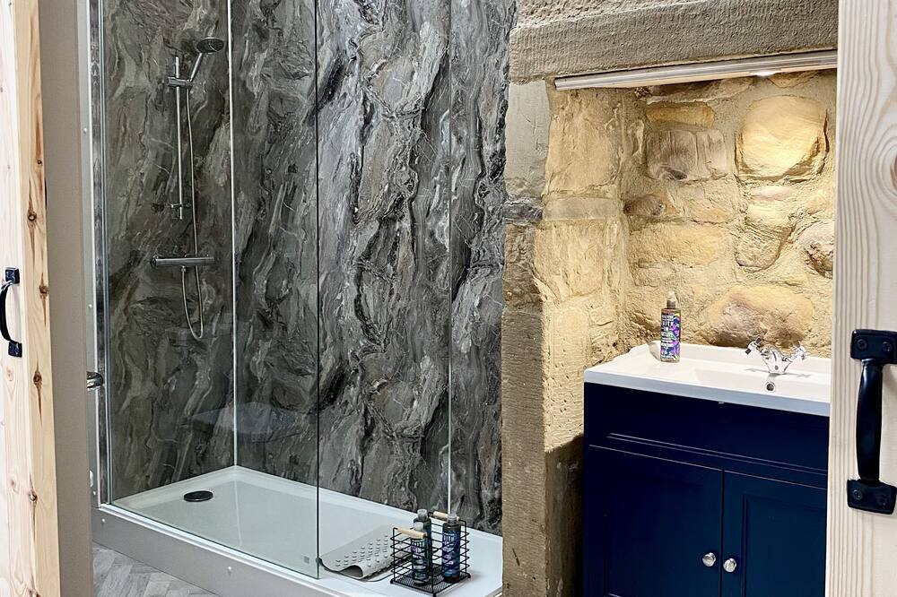 Photo of Bathroom in Elsdon