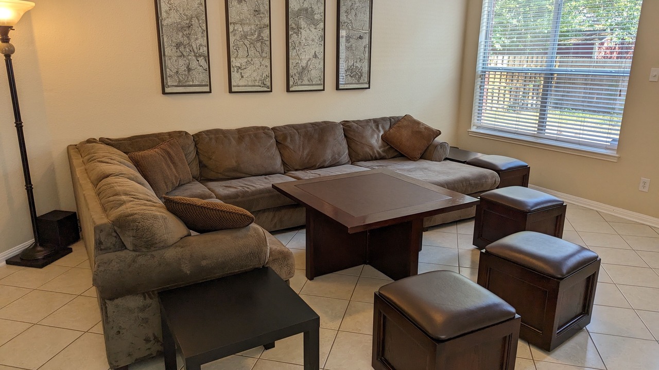 Photo of Livingroom in Scofield Farms