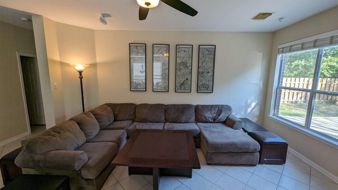 Photo of Livingroom in Scofield Farms