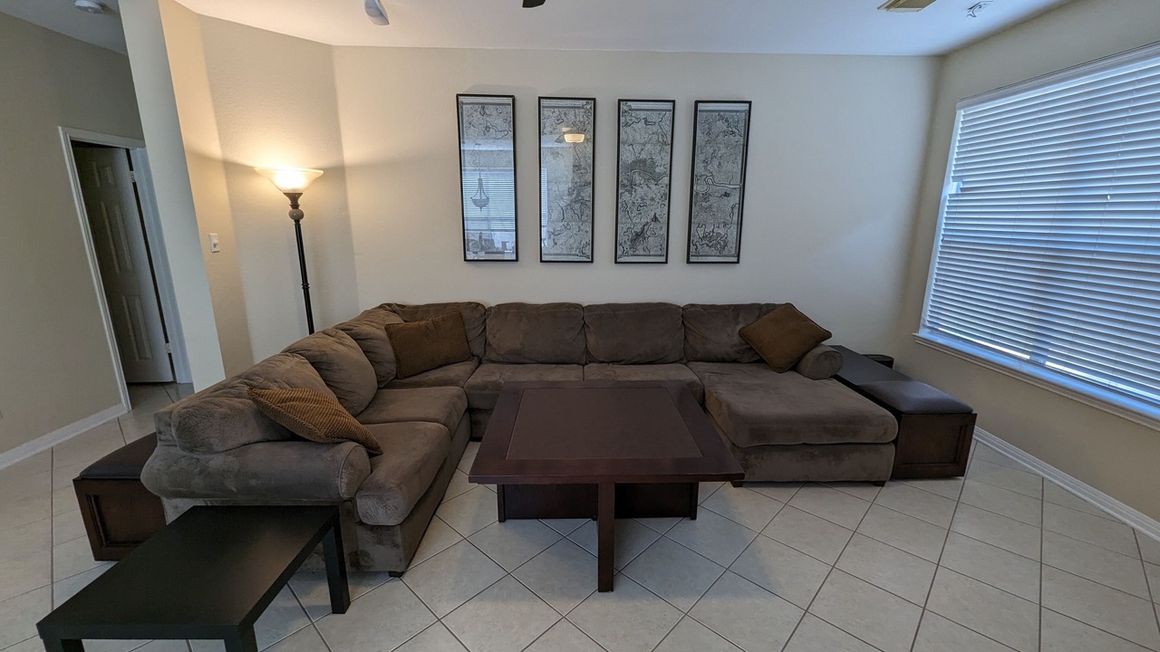 Photo of Livingroom in Scofield Farms