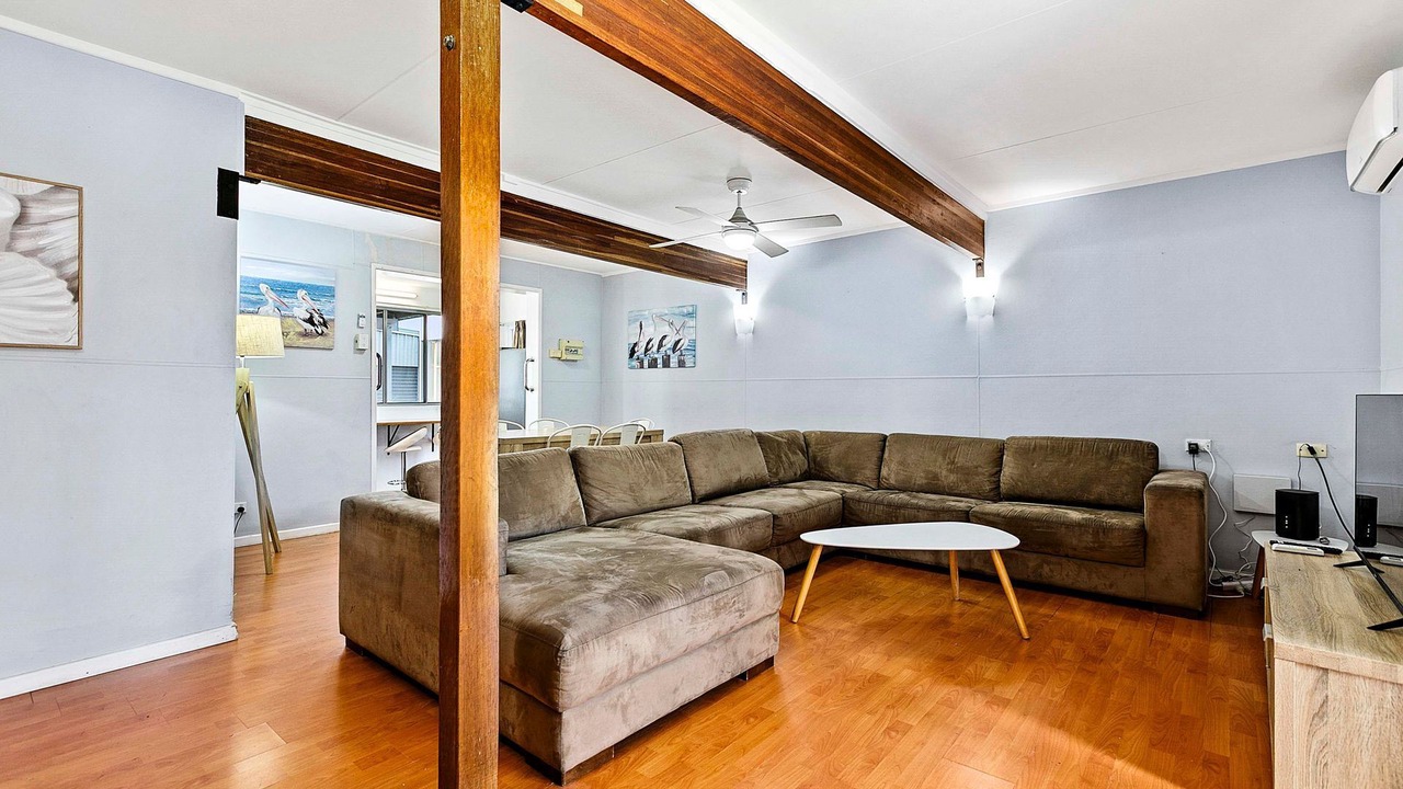 Photo of Others in Traviston