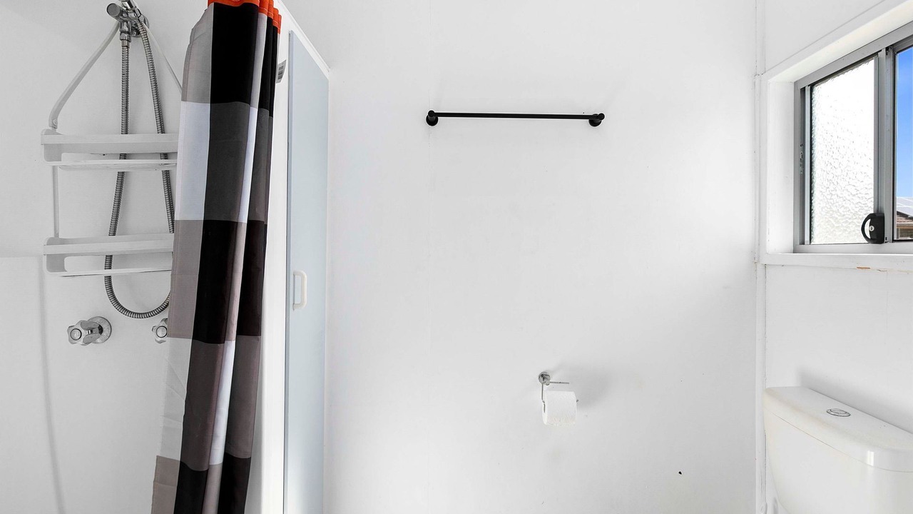 Photo of Others in Traviston