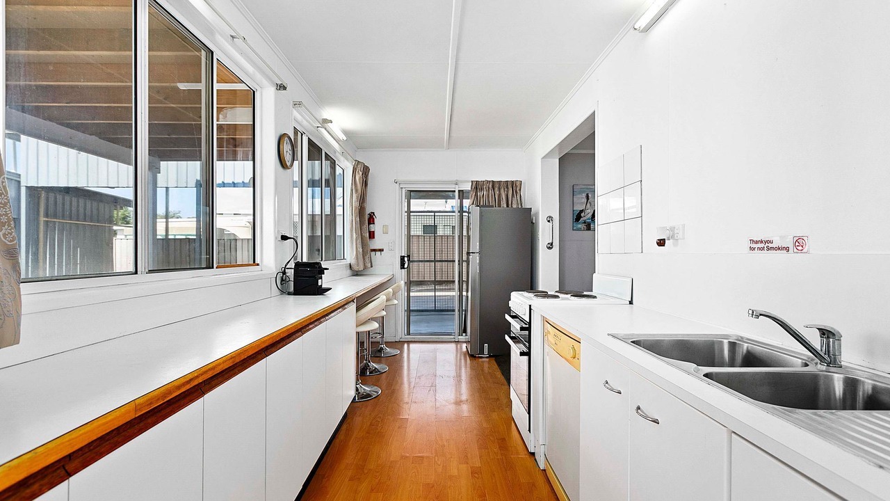 Photo of Others in Traviston