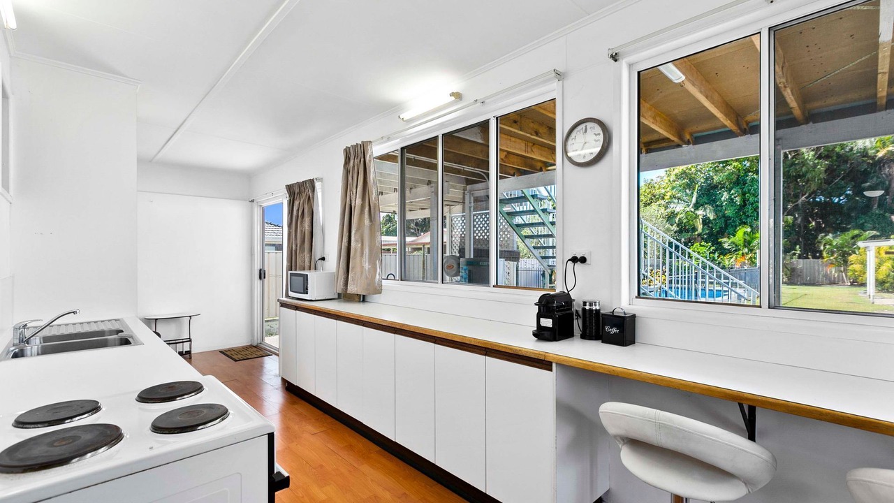 Photo of Others in Traviston