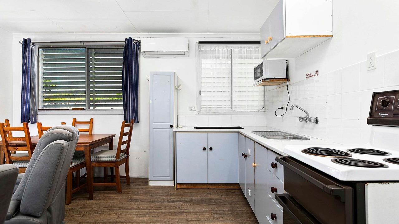 Photo of Others in Traviston