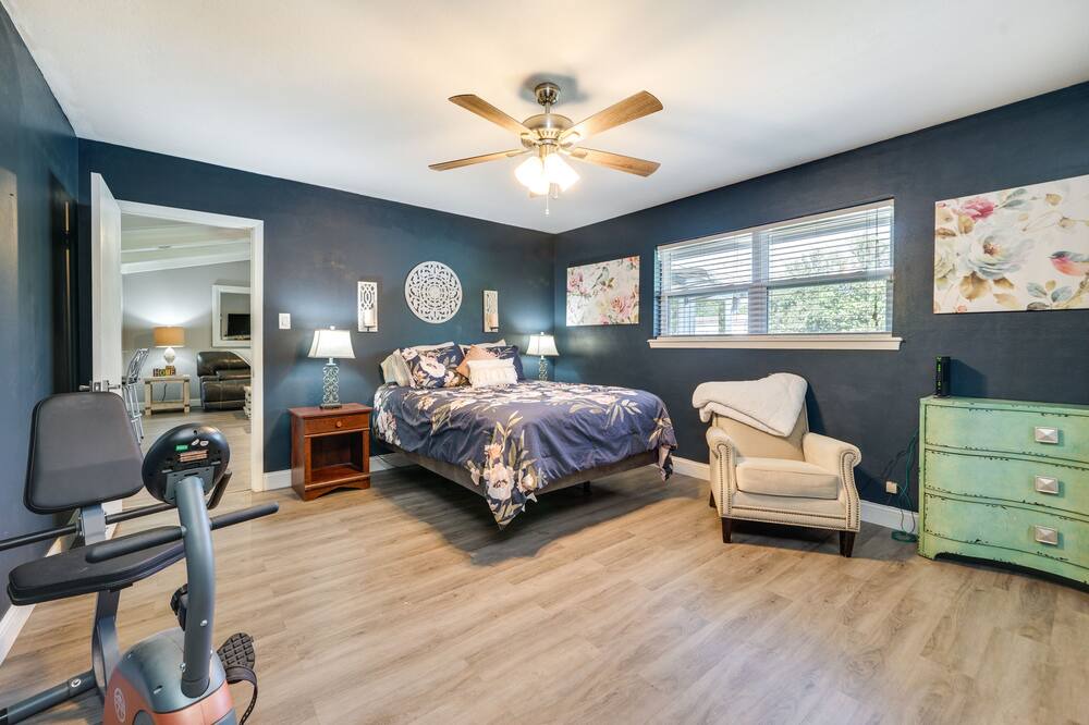 Photo of Bathroom in Wake Village