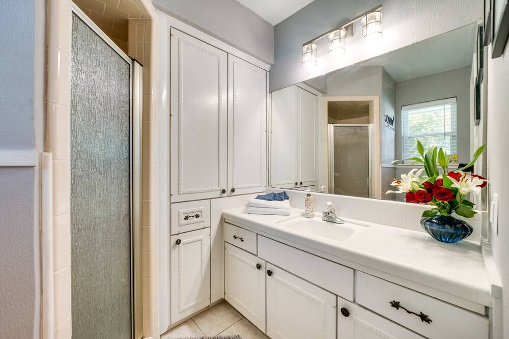 Photo of Bathroom in Wake Village
