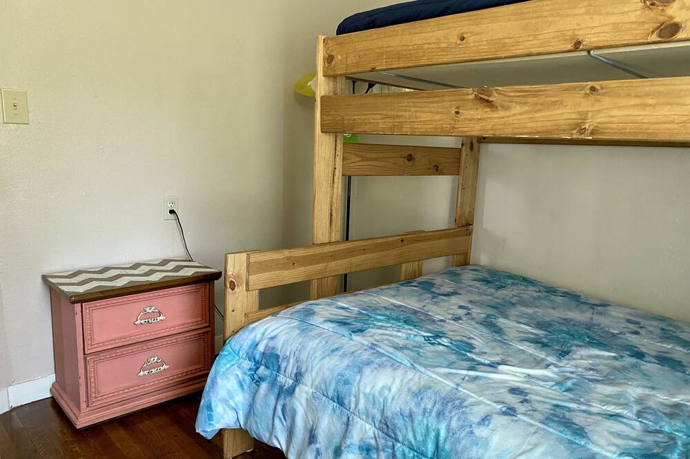 Photo of Bedroom in Lindale