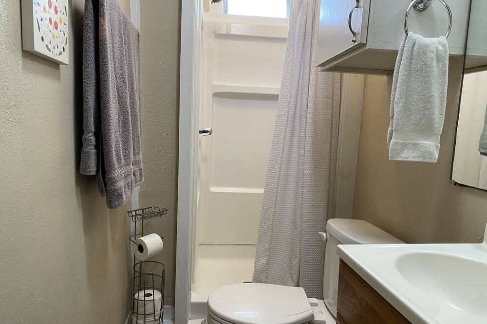 Photo of Bathroom in Lindale