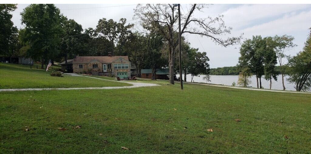 Photo of Outdoor in Grove