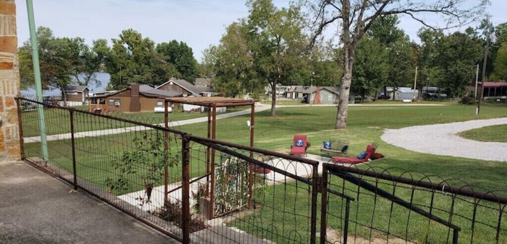 Photo of Outdoor in Grove
