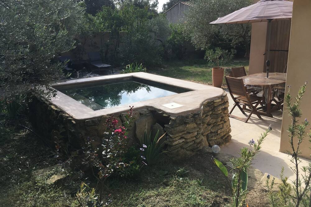 Photo of Outdoor in Aubais
