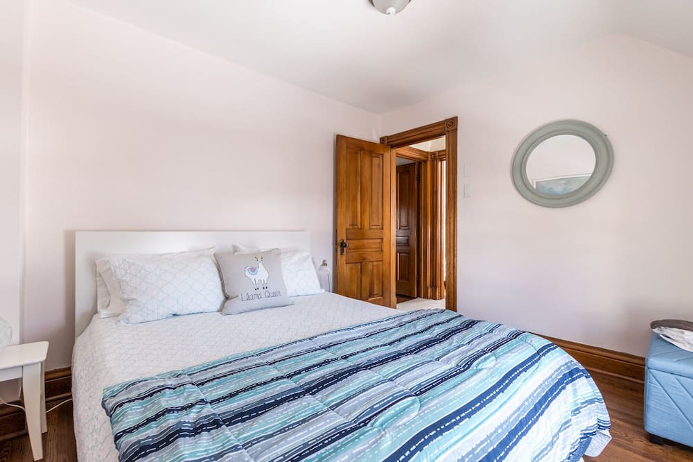 Photo of Bedroom in Fallsview