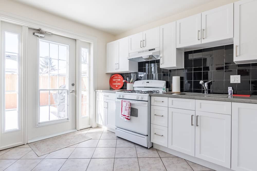 Photo of Kitchen in Fallsview