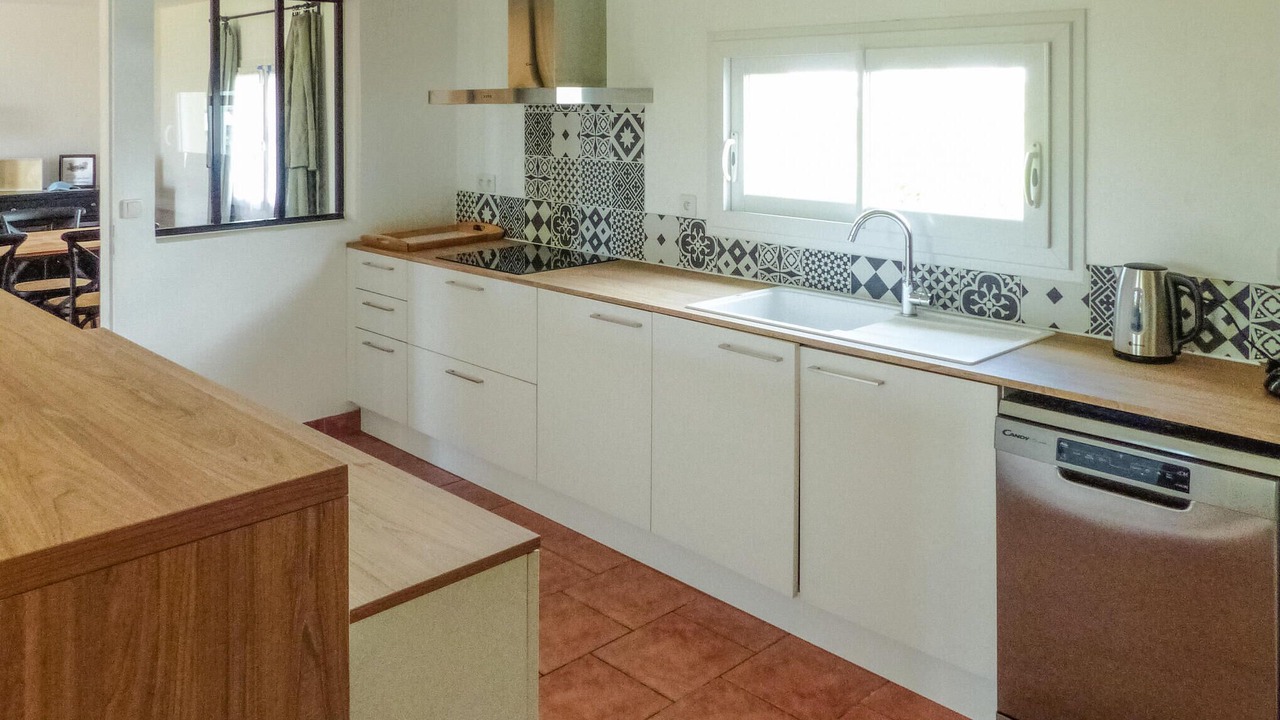 Photo of Kitchen in Saint-Sulpice-de-Faleyrens