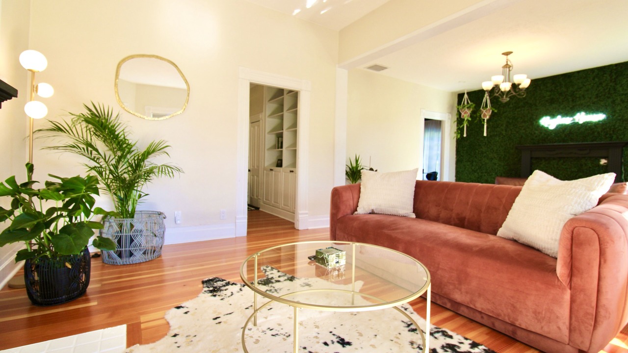 Photo of Livingroom in Forest Grove