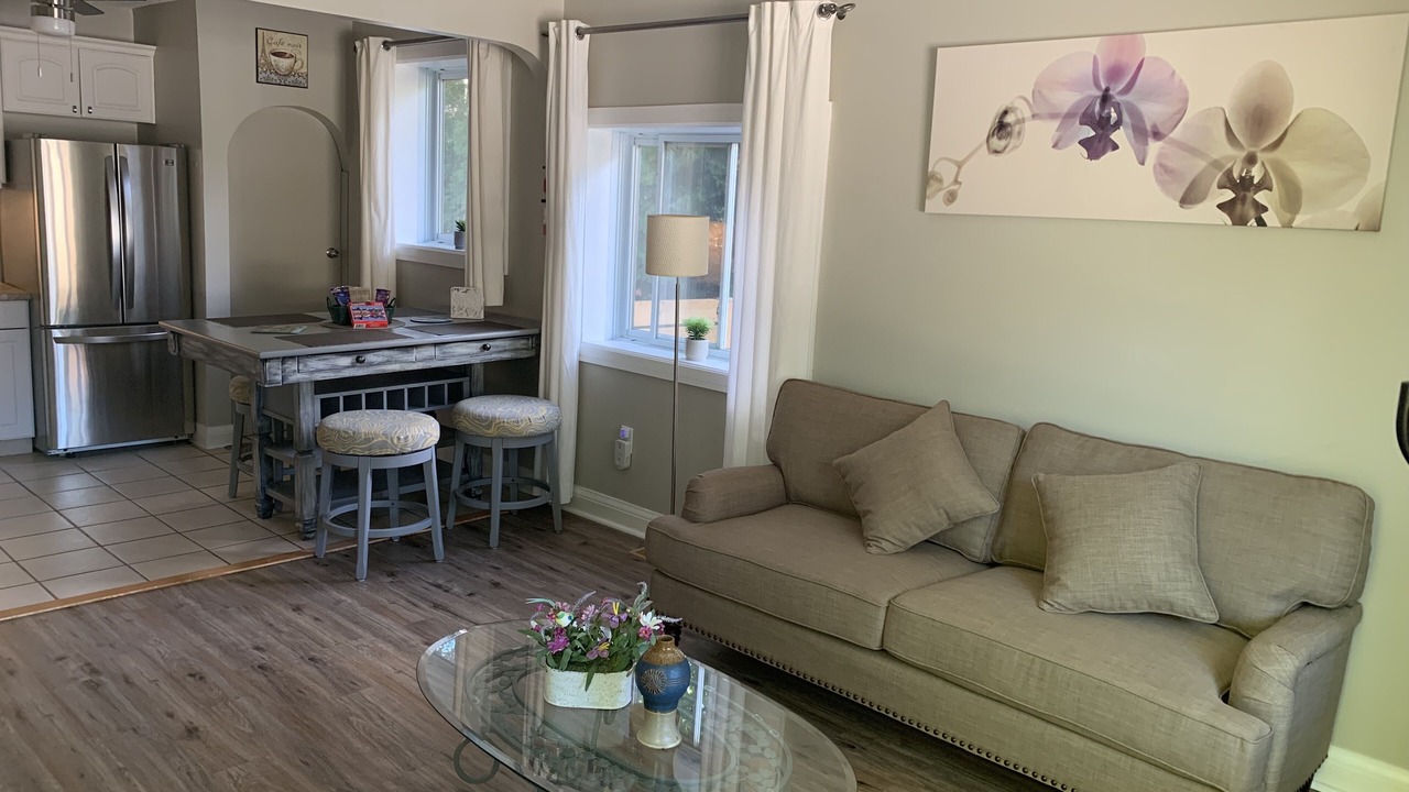 Photo of Livingroom in East Galt