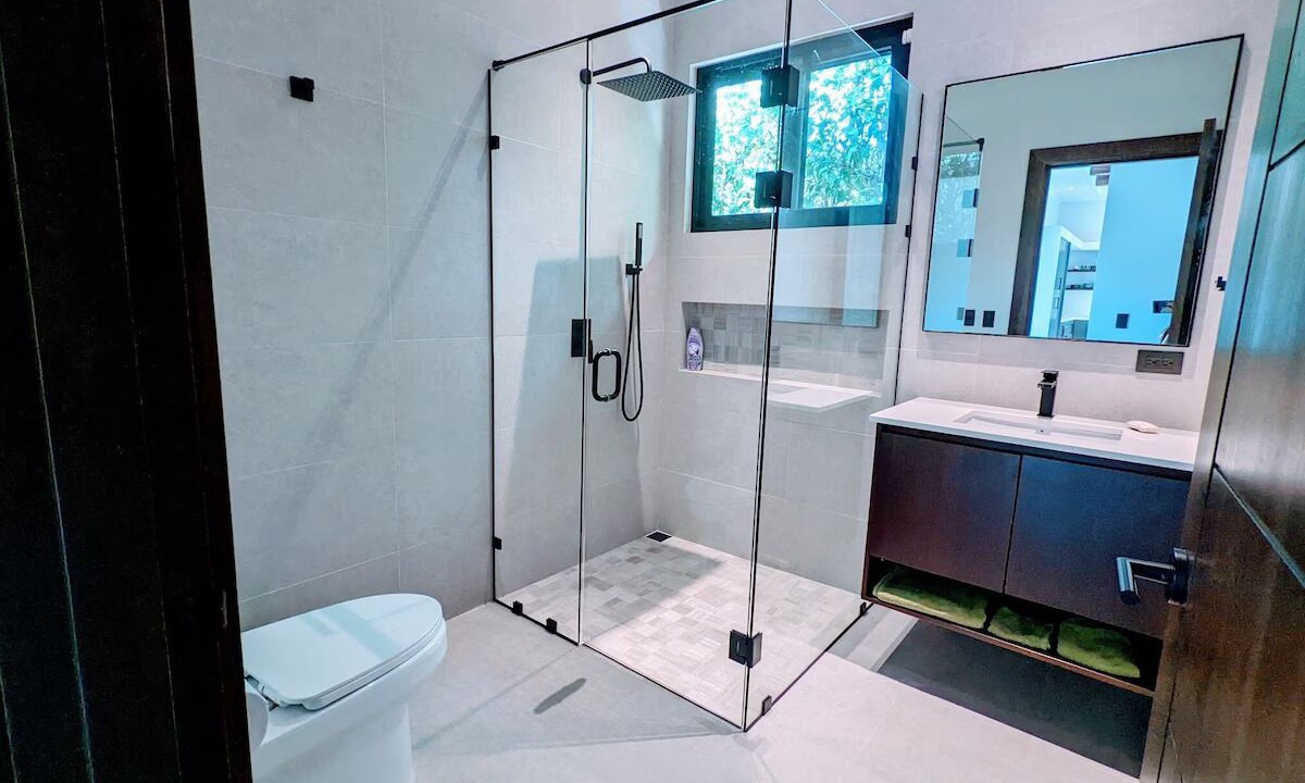 Photo of Others in Keolu Hills