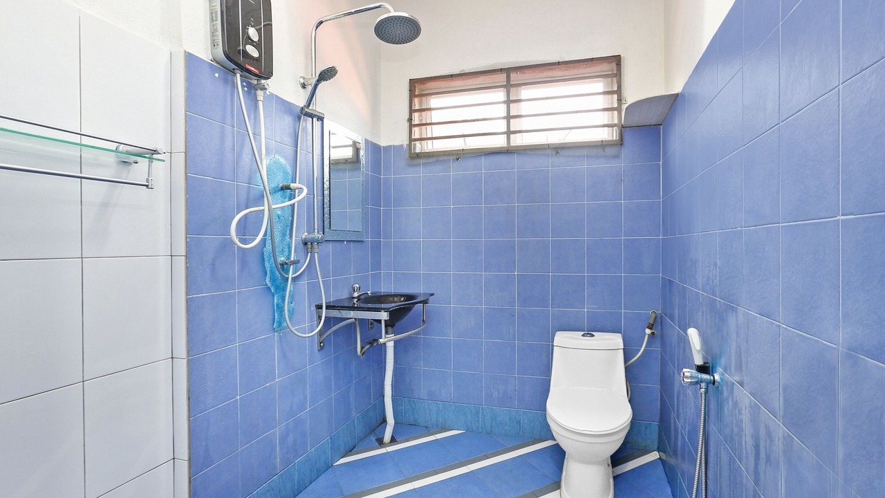 Photo of Others in Gua