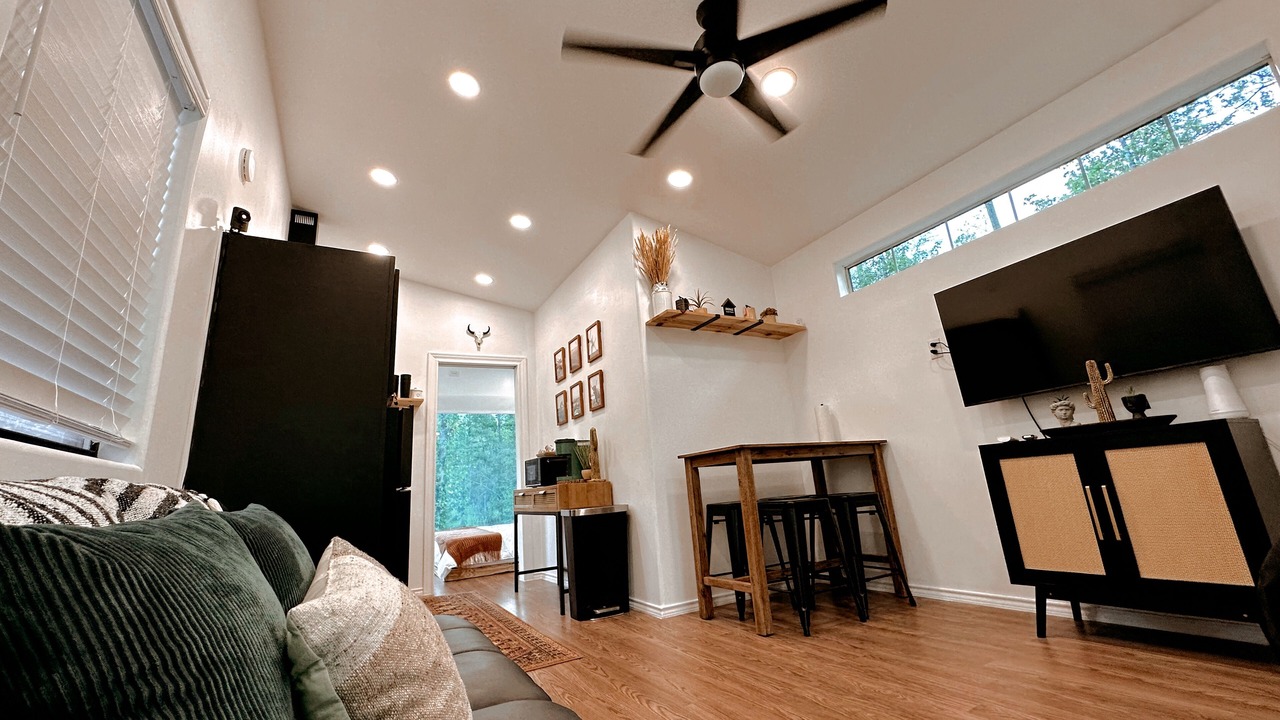 Photo of Livingroom in Livingston