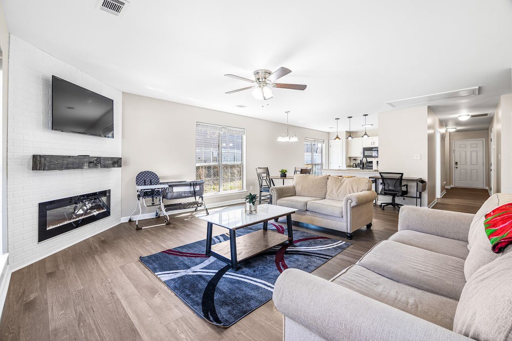 Photo of Livingroom in Griffin