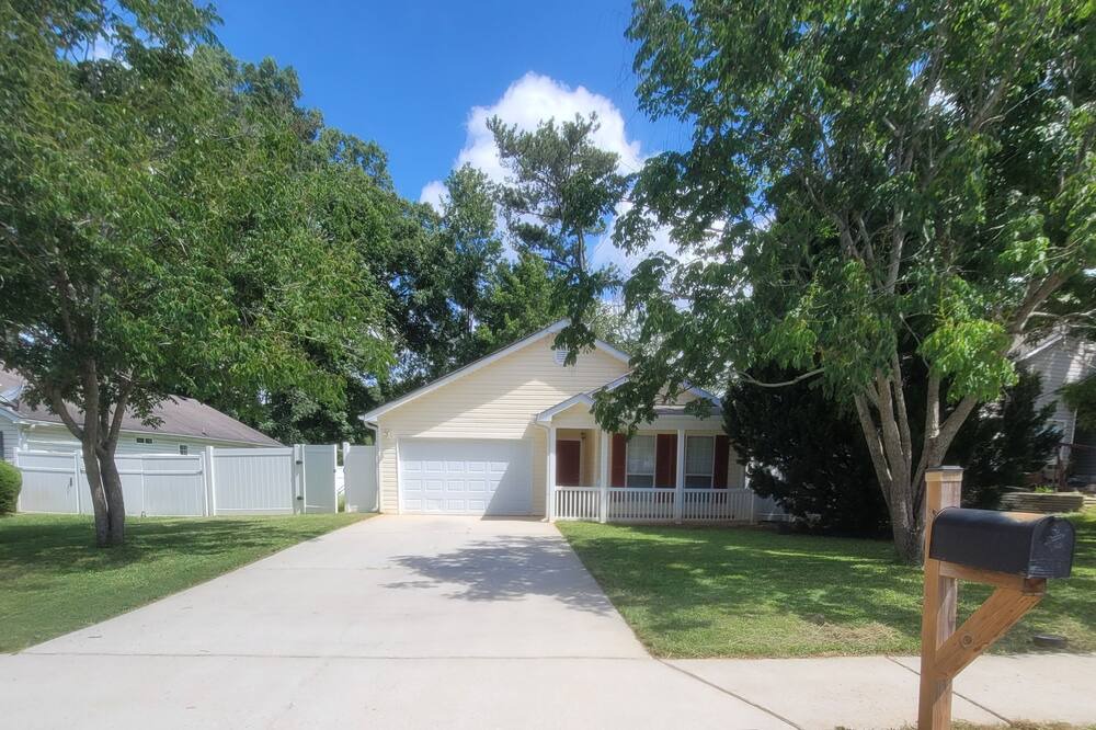 Photo of Outdoor in Griffin