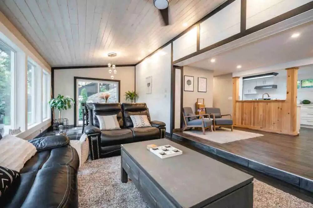 Photo of Livingroom in Severn Bridge