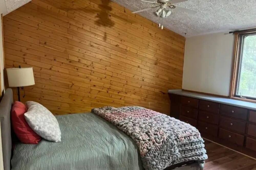 Photo of Bedroom in Timiskaming District