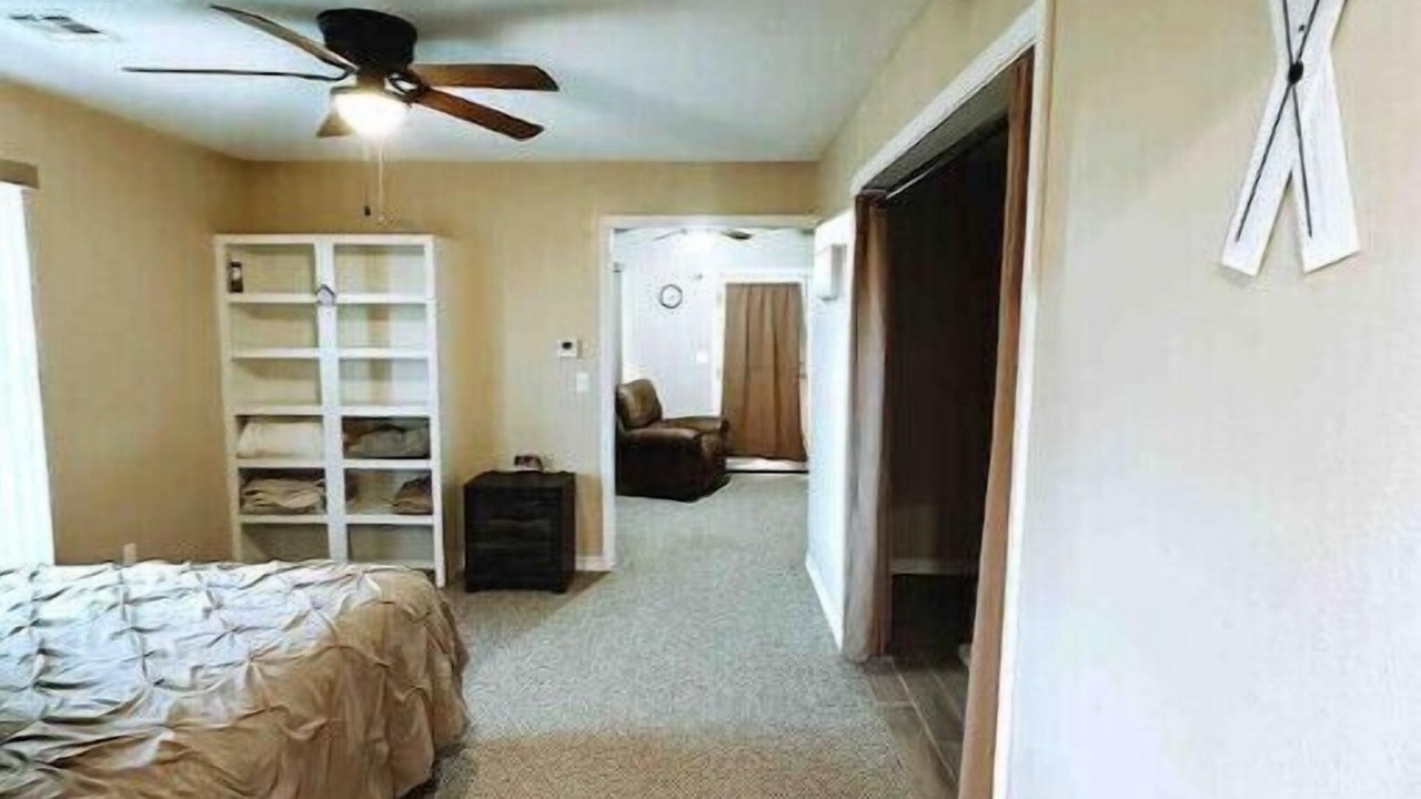 Photo of Others in Pryor