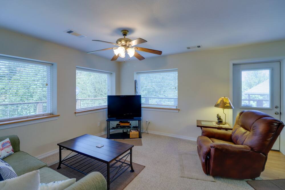 Photo of Livingroom in Higden